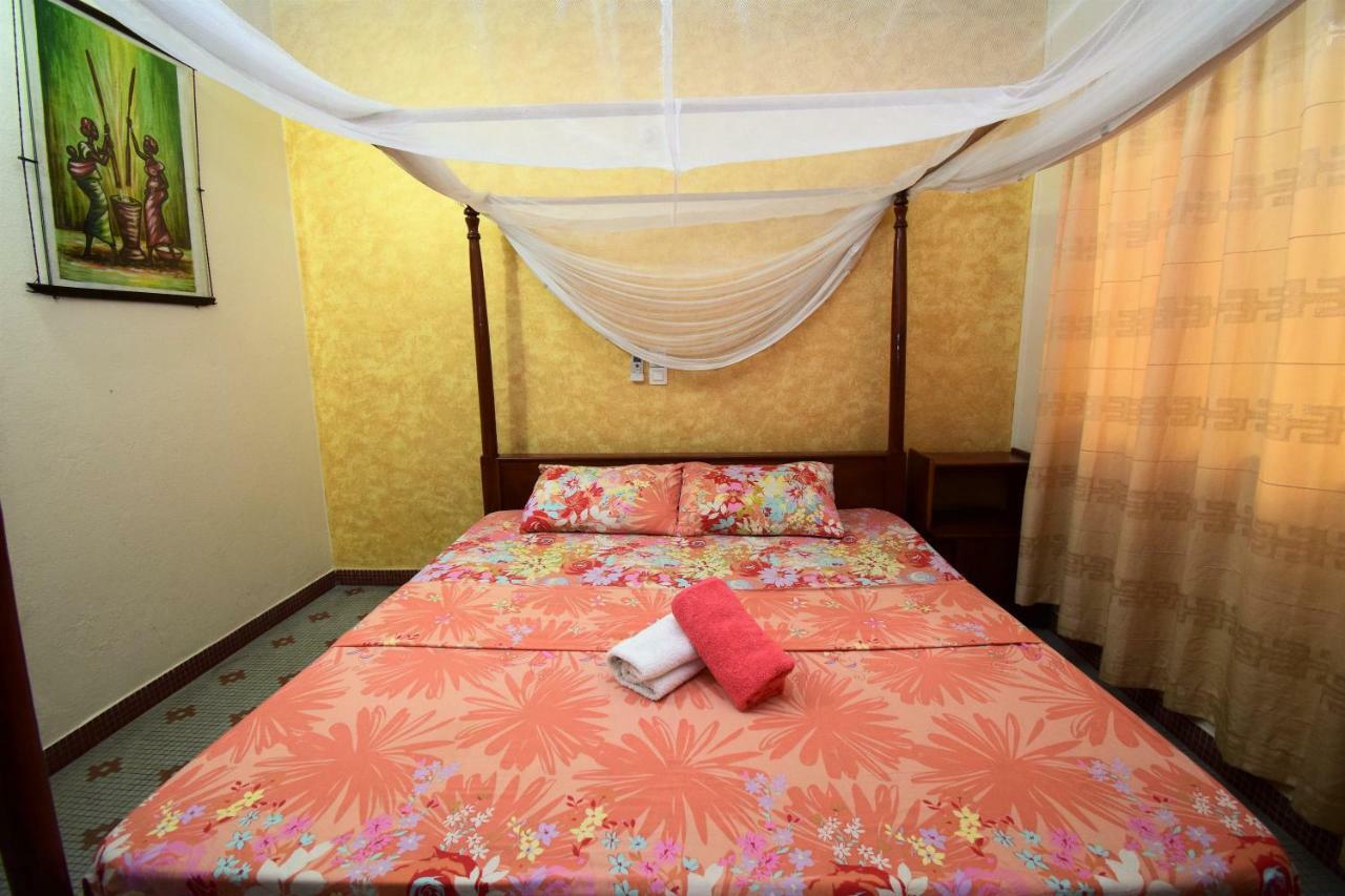 B&B Chez Rita Cotonou Esterno foto
